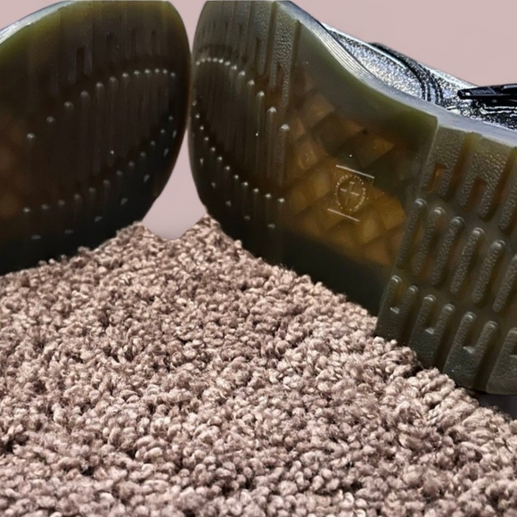 Doc Martens - Picture 6 of 7